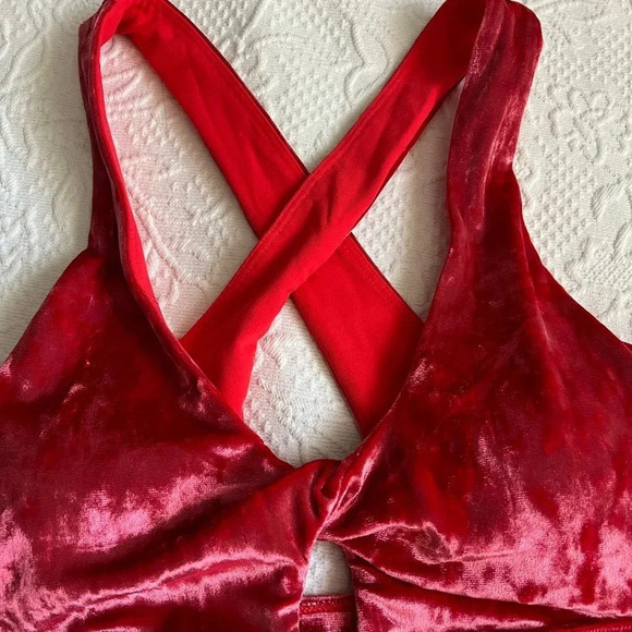 Fabletics Oasis Crushed Velour bra Size small - Picture 3 of 10